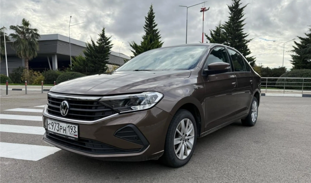 Volkswagen Polo 1.6 АКПП / 2022